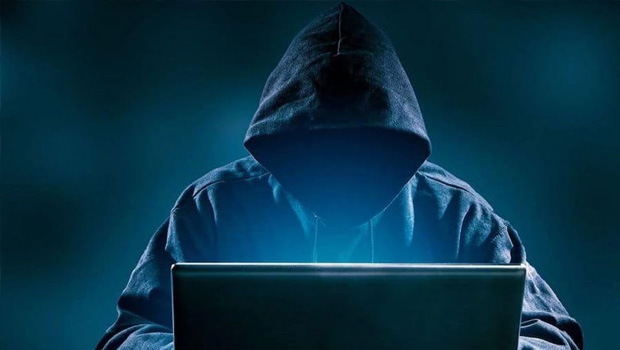 Güney Kıbrıs’ta internet üzerinden dolandırıcılık