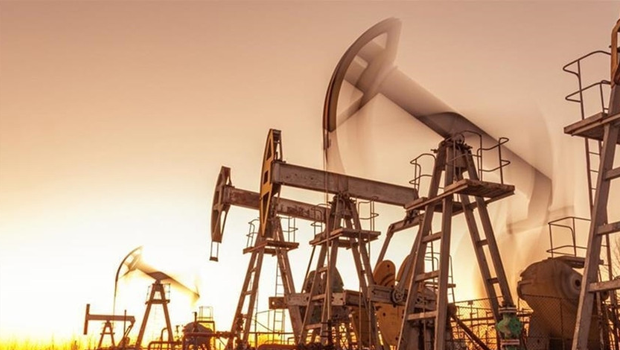 Brent petrolün varili 90 doların altına geriledi